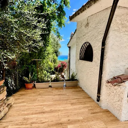 Azzurra - La Vista Sul Mare Villa
